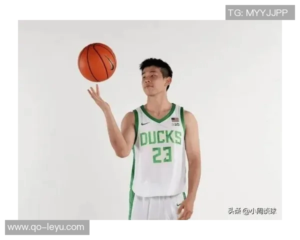 林葳上半场表现平平仅得2分但3次助攻展现传球潜力引人关注 林葳上半场表现平平仅得2分但3次助攻展现传球潜力引人关注