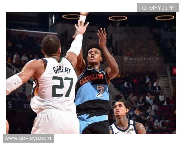 比克斯塔夫分享应对犯规困扰的策略与团队努力掌控局势的经验